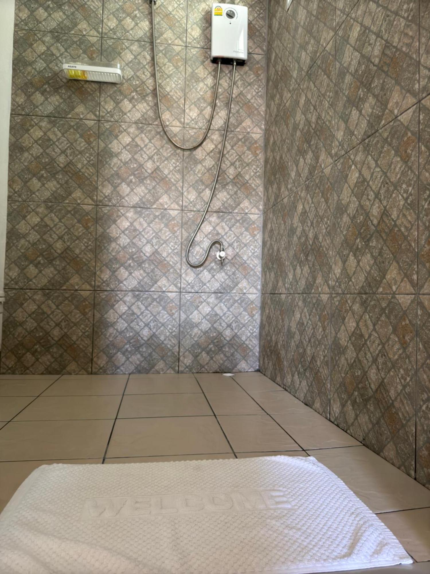 Mem Homestay Chumphon Quarto foto